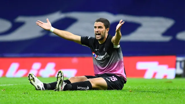 Ignacio Rivero se molesta tras un acción