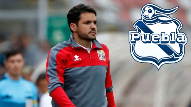 Nicolás Larcamón, previo a las acciones de un juego