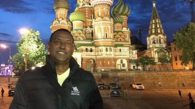 Martinoli: 'El Negro Santos aparecía en otros canales, con trajes que le dieron en TV Azteca'