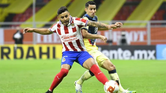 Acción en el Clásico Nacional del Guardianes 2020