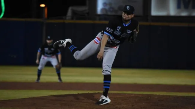 Yaquis perdió ante Águilas por reglamento