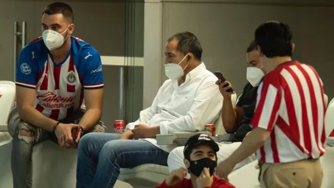 Galindo observa el Clásico Nacional