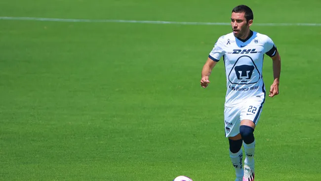 Juan Pablo Vigón en partido con Pumas