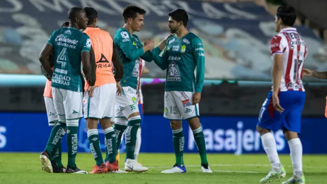 León en celebración de gol