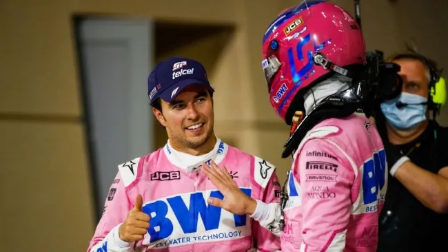 Sergio Pérez en la premiación del GP de Sakhir 