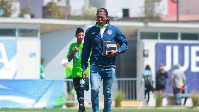 Joel Huiqui integrará cuerpo técnico interino