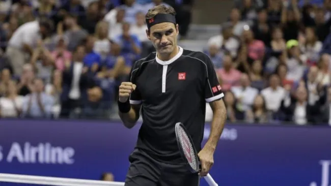 Roger Federer en un partido de tenis