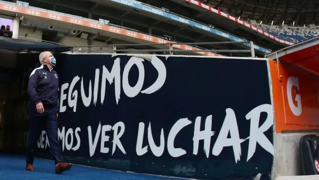 Javier Aguirre en su presentación con Rayados 