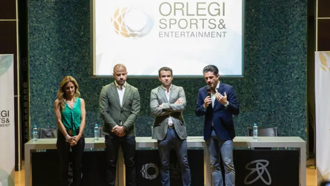 Elizalde y Irarragorri durante la conferencia de prensa