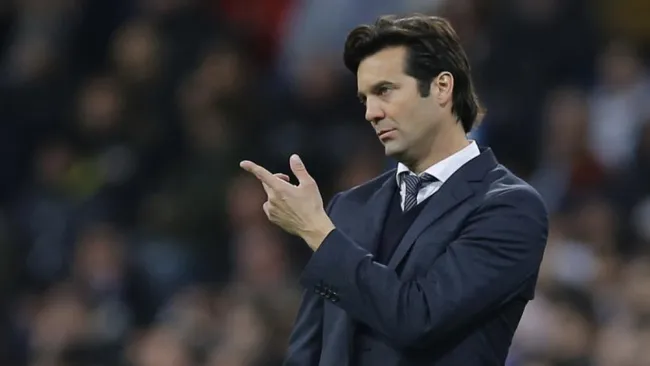 Santiago Solari dirige un duelo del Real Madrid 