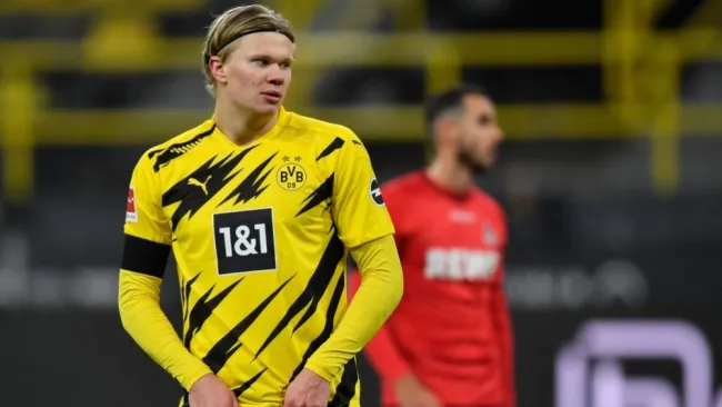 Erling Haaland en un partido con el Borussia