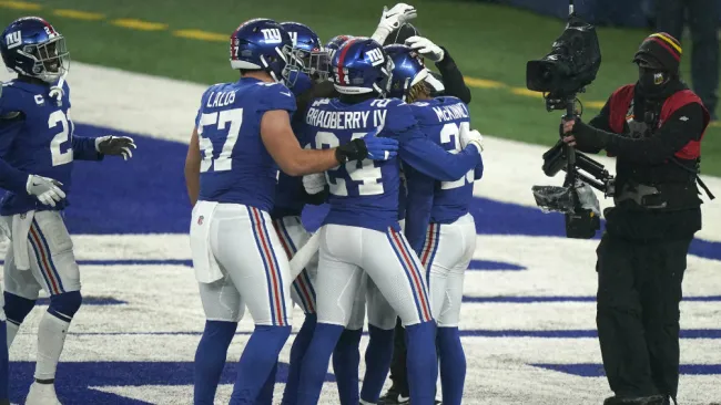 Giants en festejo de TD