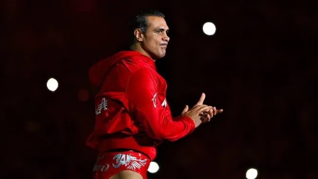 Alberto 'El Patrón' durante una función 