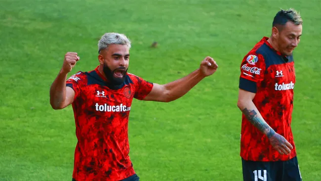 Canelo festeja su anotación