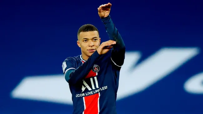 Kylian Mbappé: 'Si firmo con el PSG es para estar muchos años'