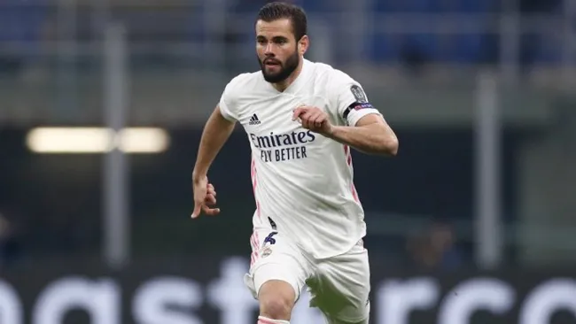Nacho en un partido de Champions League con el Real Madrid