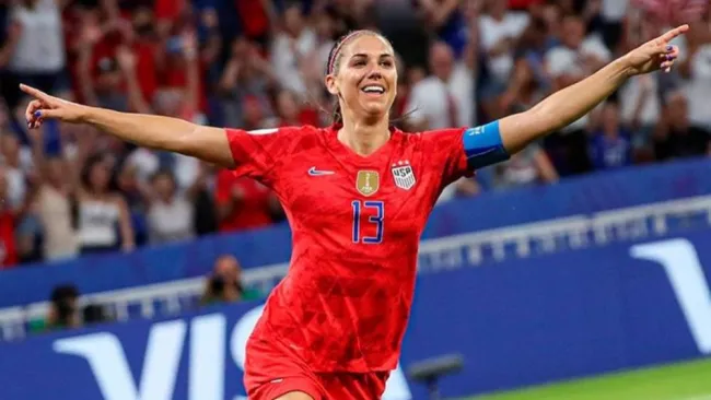 Alex Morgan en un partido con la Selección de Estados Unidos