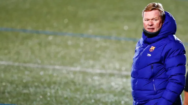 Ronald Koeman durante un partido con Barcelona