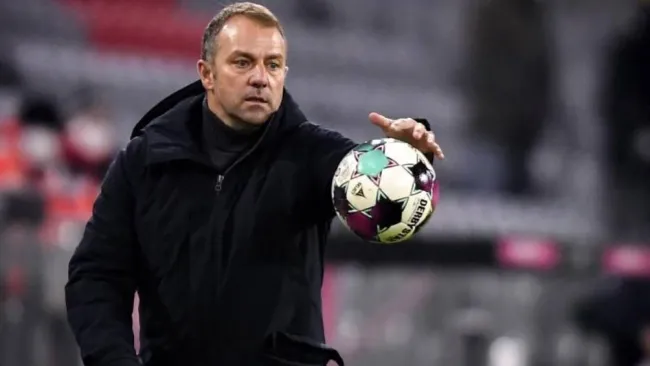 Hansi Flick en partido