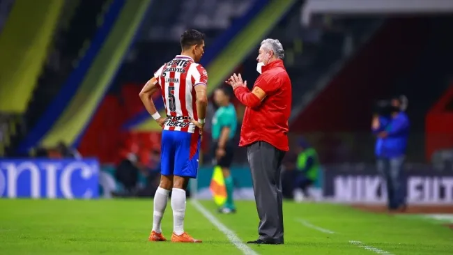 Vucetich en un partido de Chivas 