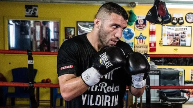 Avni Yildrim durante un entrenamiento