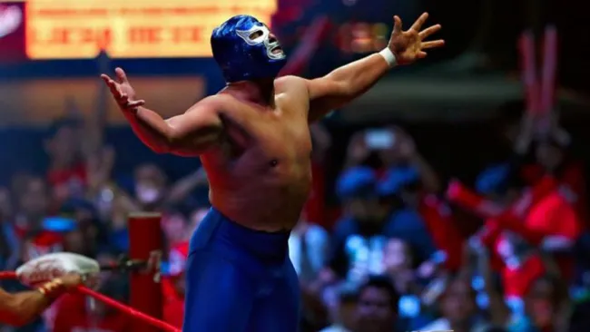 Blue Demon Jr. en una función de lucha 