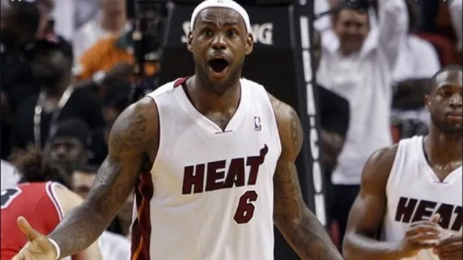 LeBron James: Estrella de los Lakers meditó jugar en la NFL en 2011