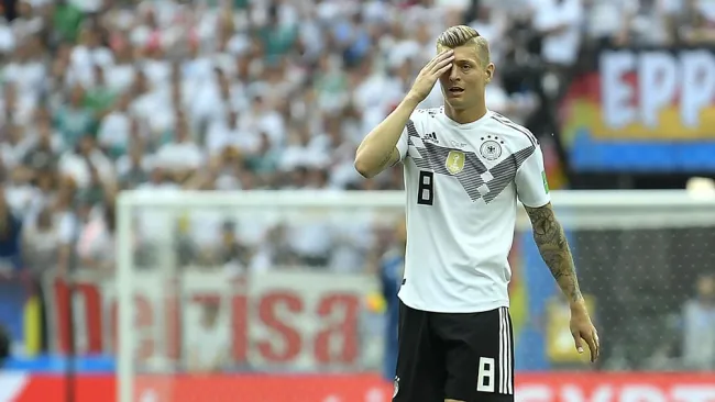 Toni Kroos en un partido con Alemania