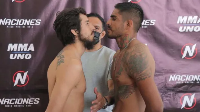 Oziel Rodríguez y Erick González en pesaje