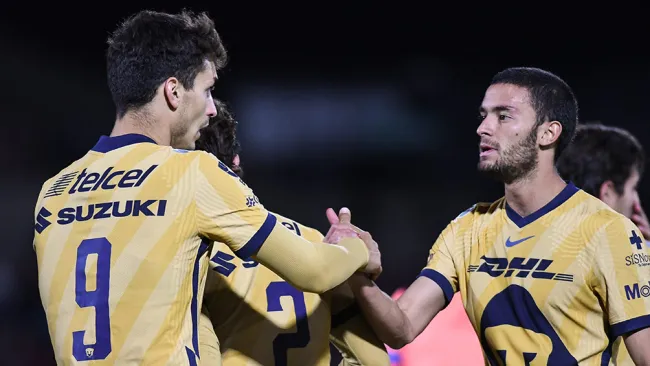 El festejo del gol de Dinenno ante Juárez