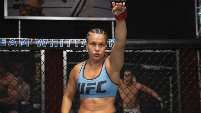 Julija Stoliarenko en pelea