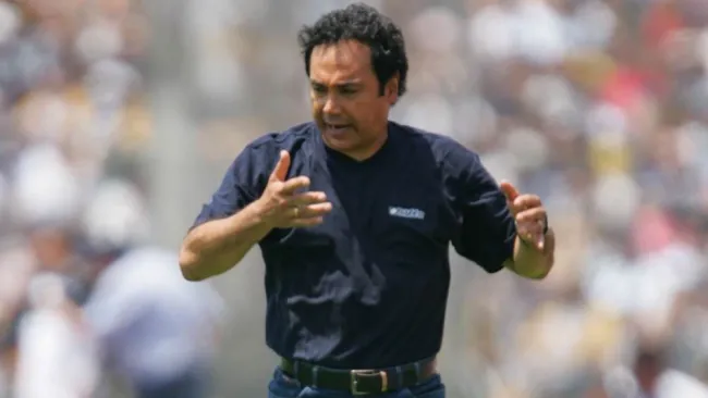 Hugo Sánchez en su etapa como entrenador