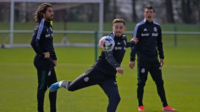 Héctor Herrera presumió reencuentro con Chucky y Pizarro
