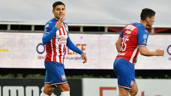 Cisneros, tras marcar un gol con el Tapatío