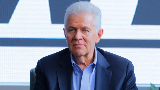 Carlos Padilla durante una conferencia de prensa 