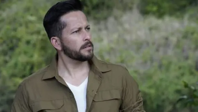 El Warrior, en su participación en survivor