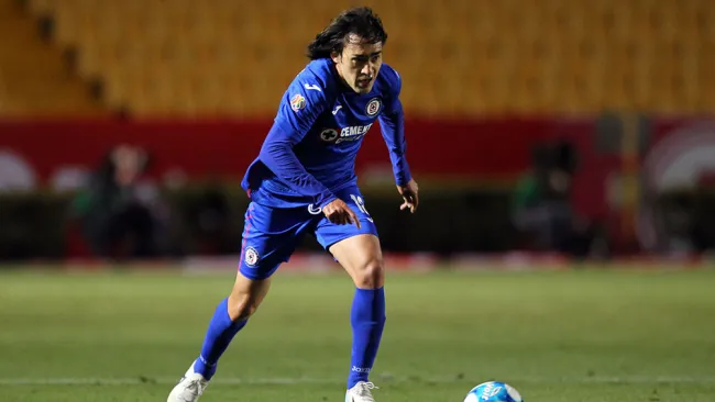 El Shaggy Martínez en un partido con Cruz Azul