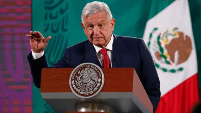 AMLO en una conferencia de prensa