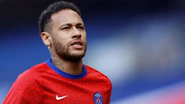 Neymar en partido con PSG