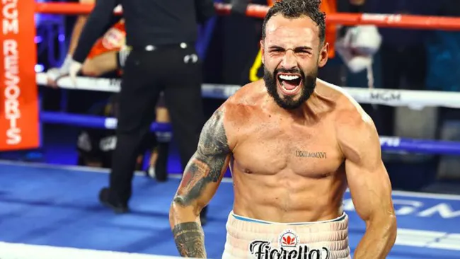 'Pitufo' Díaz tras un combate