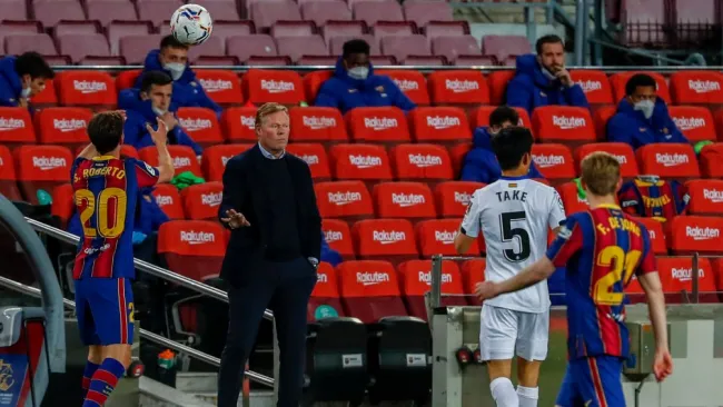 Ronald Koeman en acción durante juego de Barcelona vs Getafe