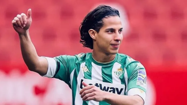 Diego Lainez: ¿Cuánto cobra el mexicano en el Betis?
