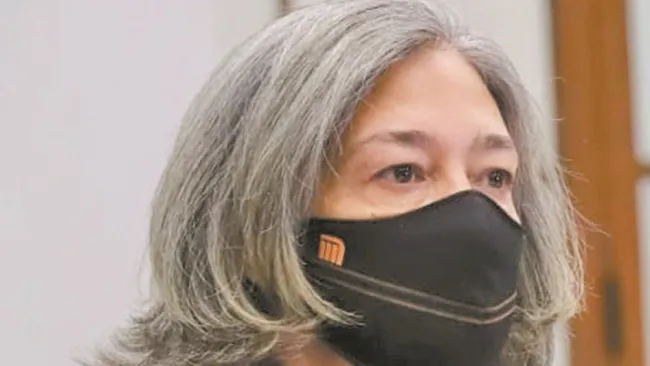 Serranía atiende a los medios