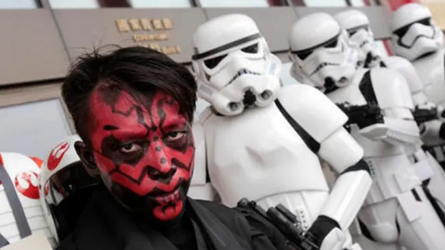 Seguidores de la zaga festejan el Star Wars Day