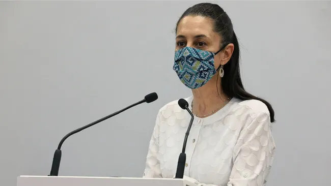  Claudia Sheinbaum en una conferencia de prensa 