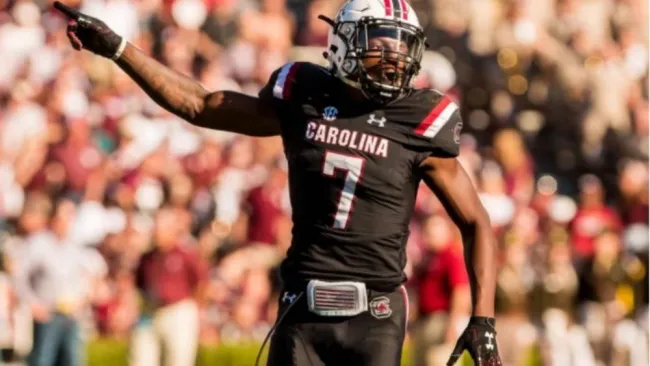 Jaycee Horn en acción