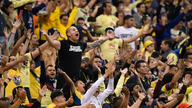 Afición del América en el Estadio Azteca