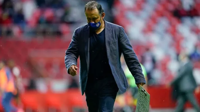 Juan Reynoso, técnico de Cruz Azul