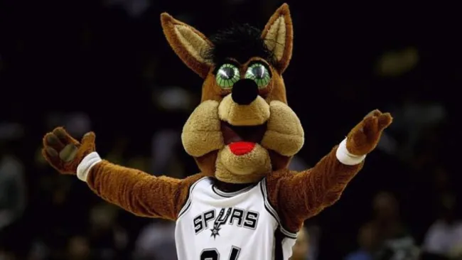 Coyote, mascota de Spurs