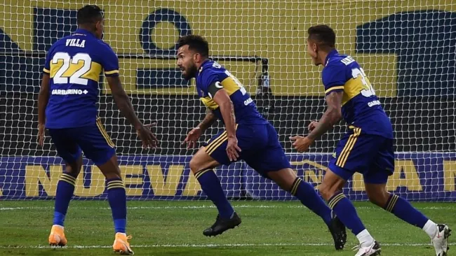 Carlos Tevez marcó el primer gol 